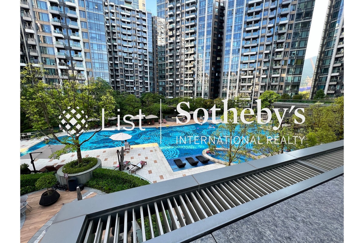 St. Martin 雲滙 | Communal Outdoor Swimming Pool