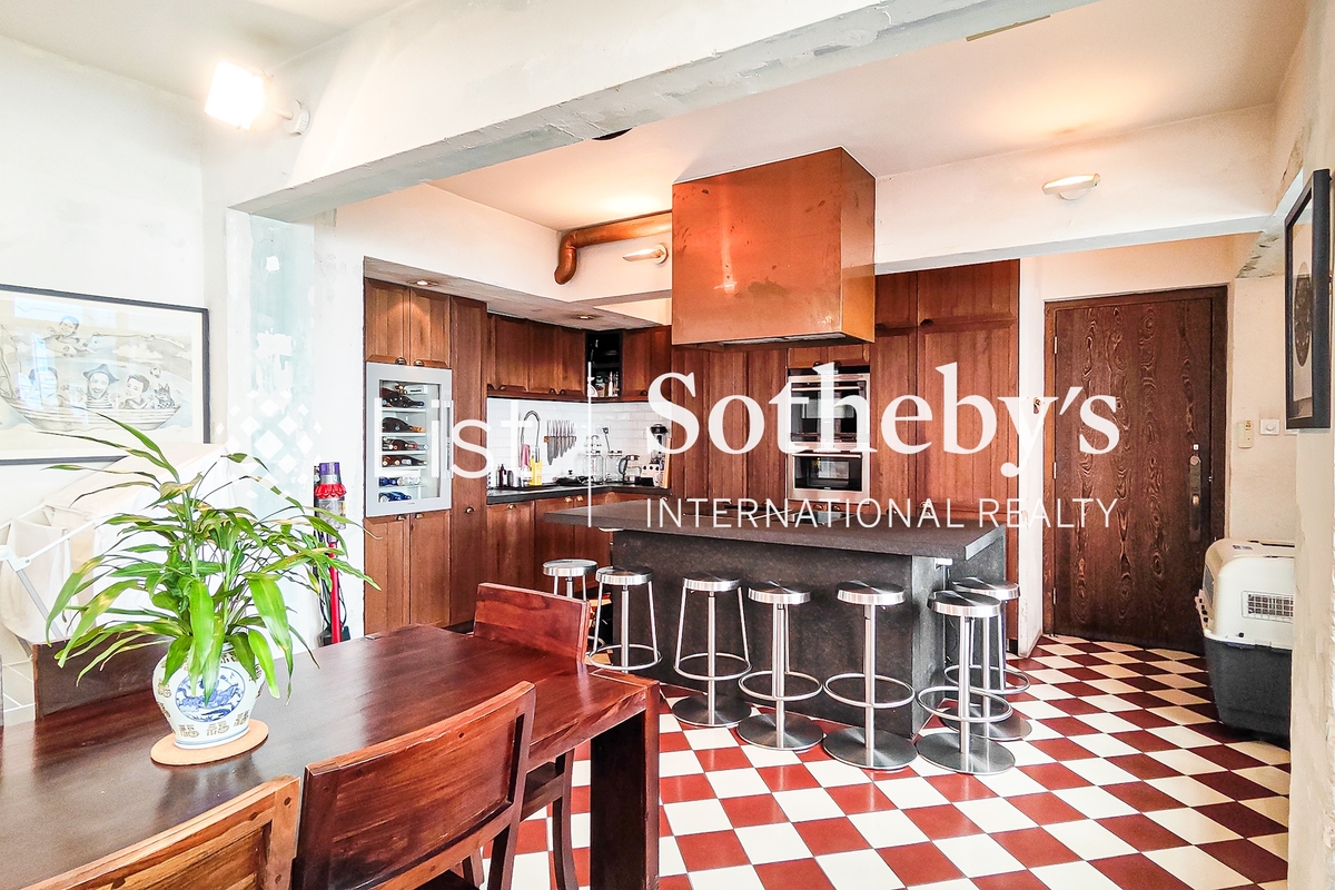 40-42 Circular Pathway  弓絃巷40-42號 | Dining Room