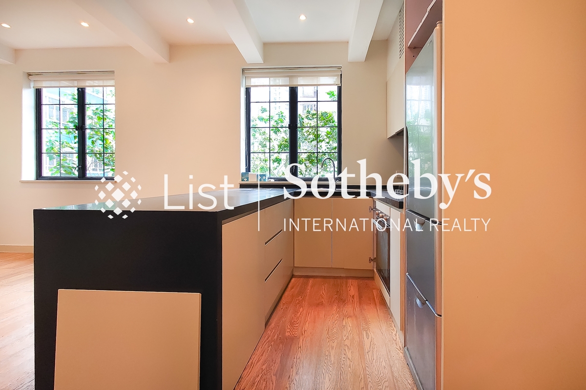 Bridges street 必列者士街 | Open Kitchen