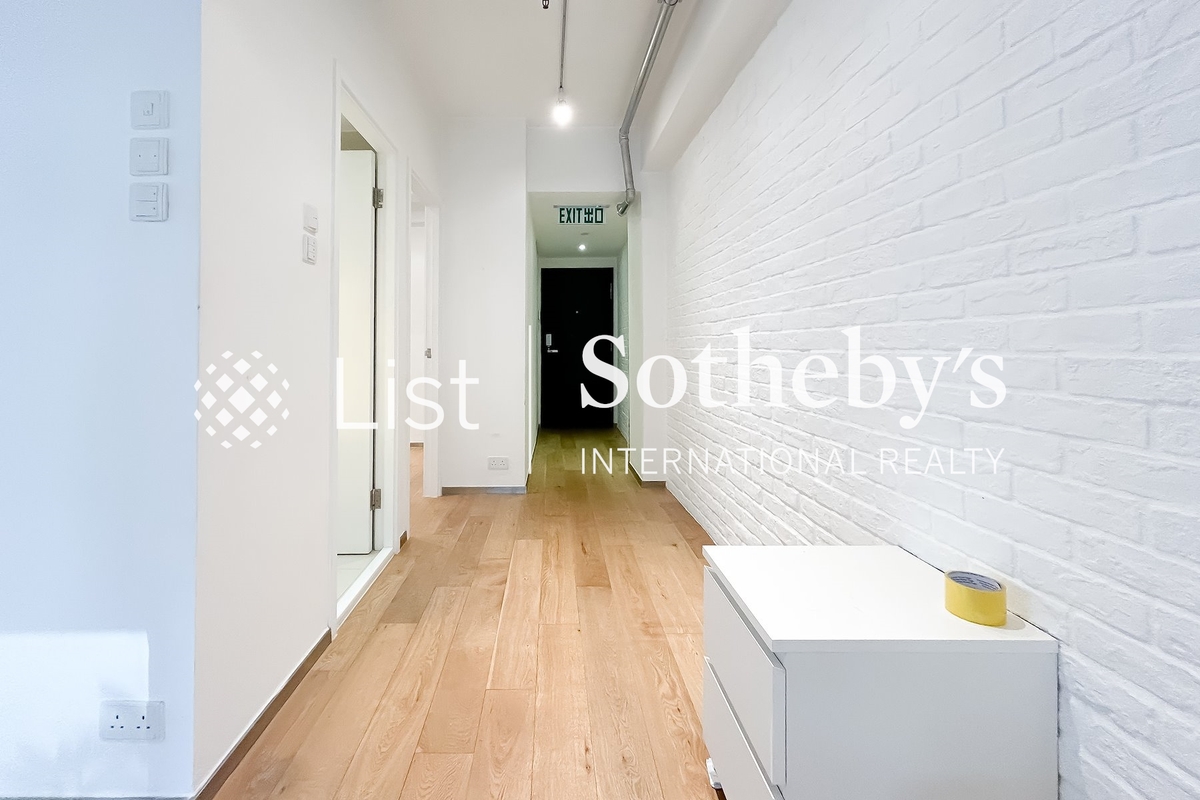 Augury 130 Augury 130 | Storage at Entrance