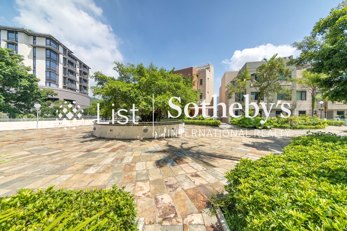 Tycoon Place 聚豪天下 | Entrance