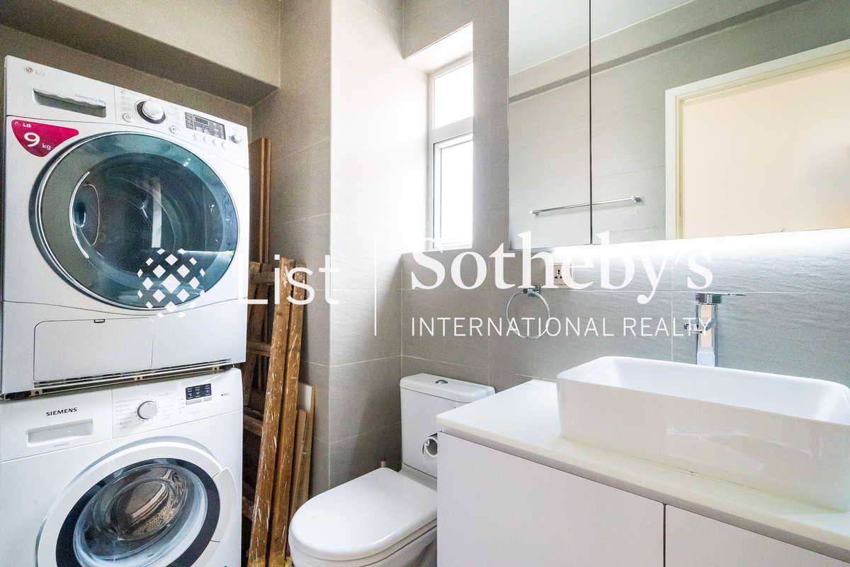 Cheong Hong Mansion 長康大廈 | Guest Bathroom