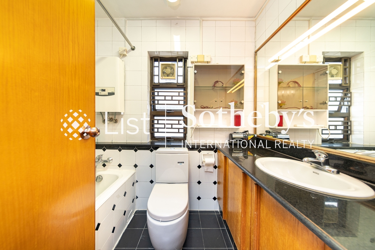 Hereford Road 禧福道 | Second En-suite Bathroom