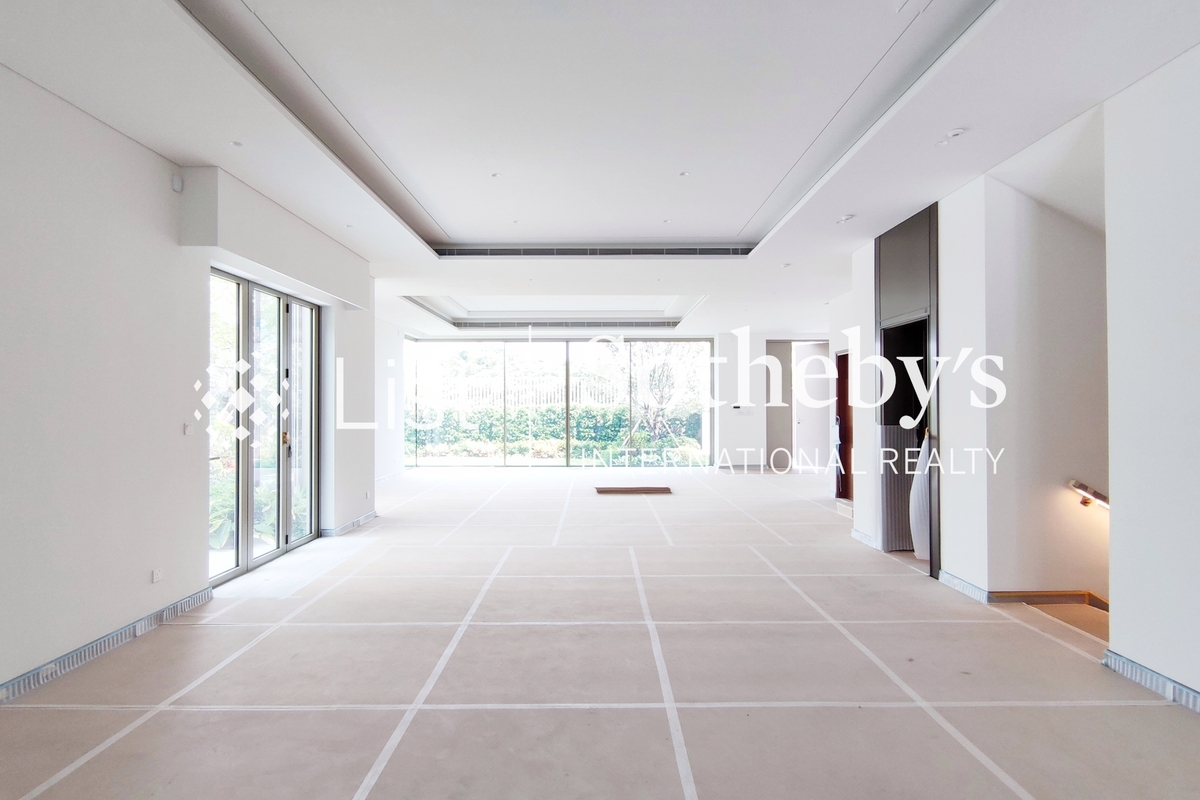 30 Hang Hau Wing Lung Road 坑口永隆路30號 | Living room