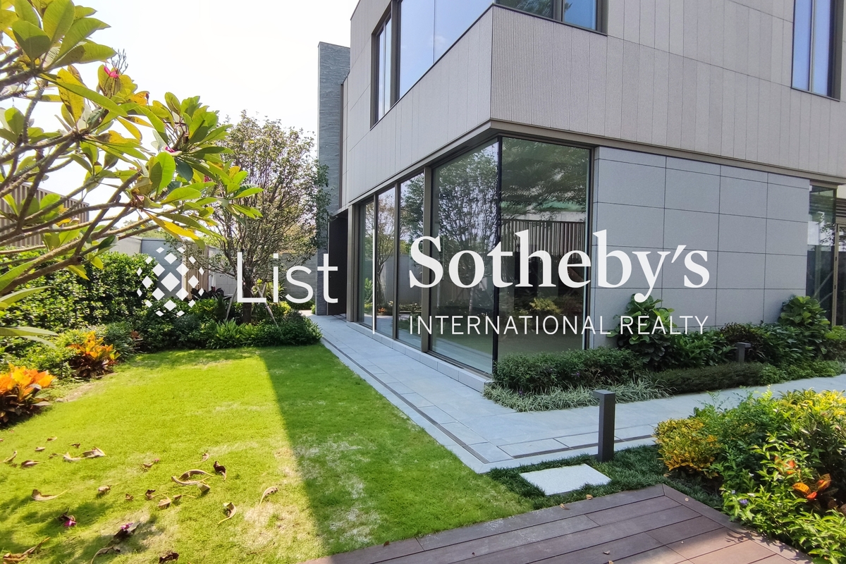 30 Hang Hau Wing Lung Road 坑口永隆路30號 | Private Garden