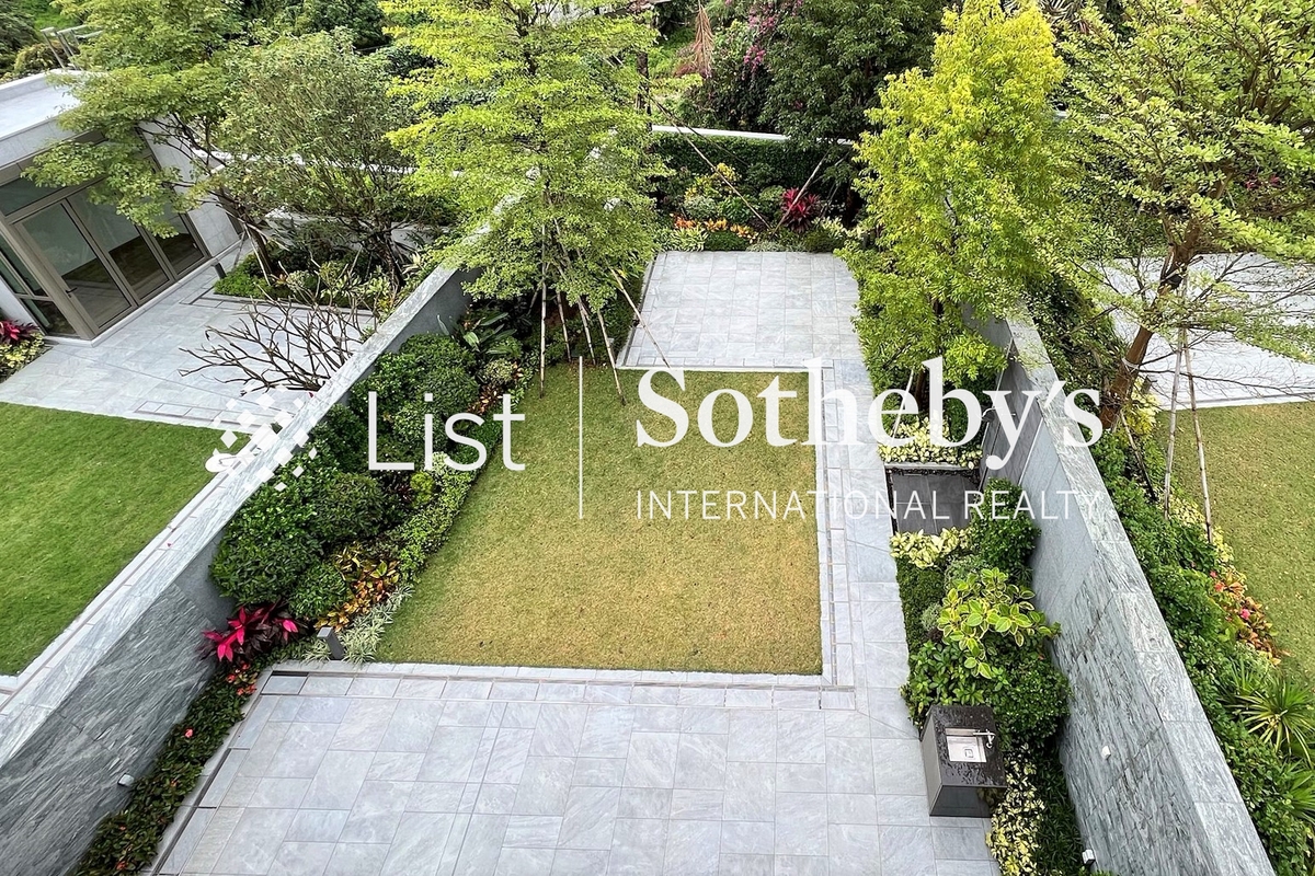 30 Hang Hau Wing Lung Road 坑口永隆路30號 | Private Garden off Living and Dining Room