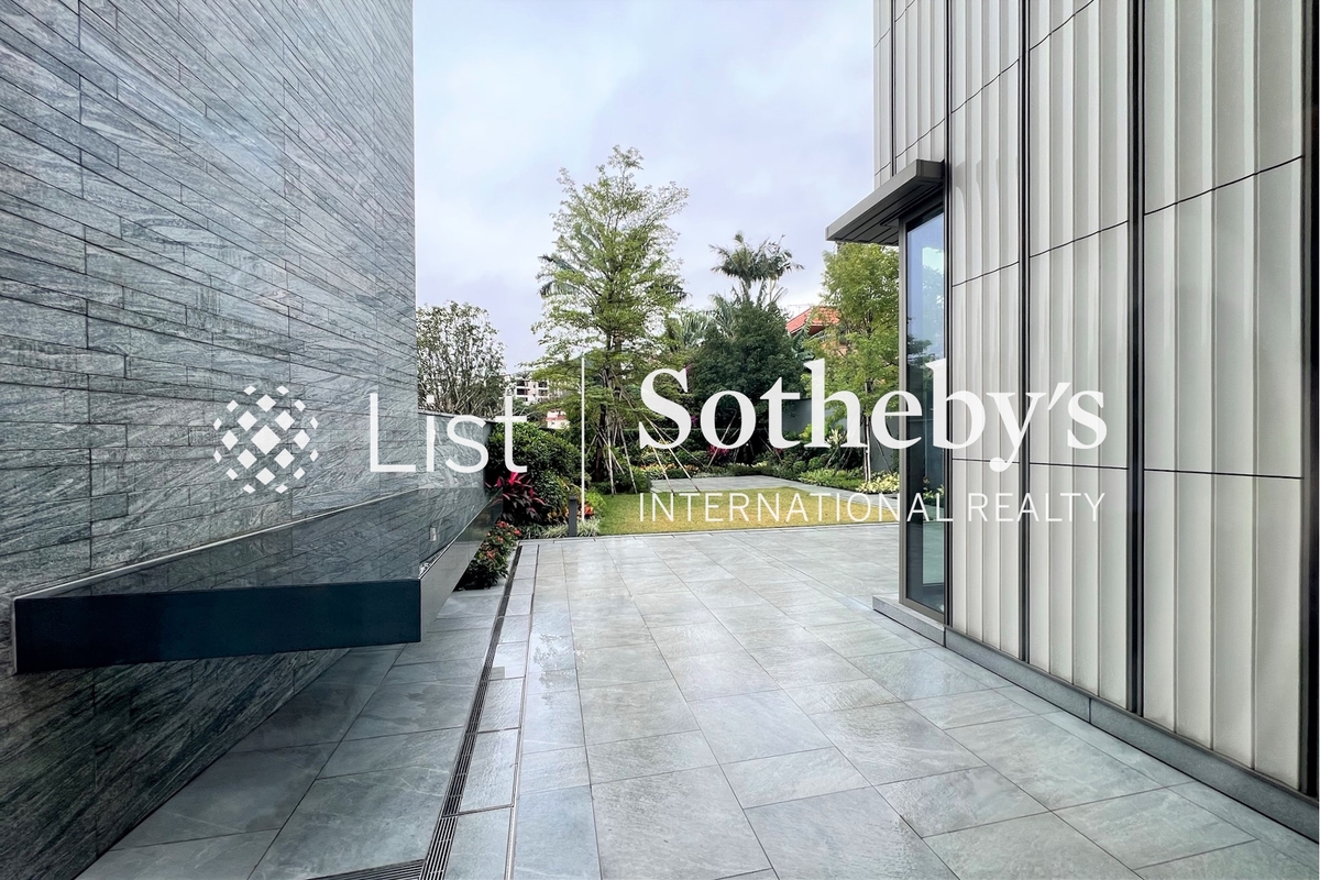 30 Hang Hau Wing Lung Road 坑口永隆路30號 | Private Garden off Living and Dining Room