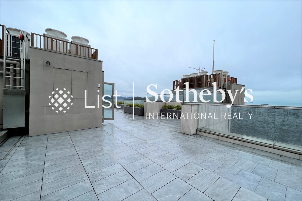 30 Hang Hau Wing Lung Road 坑口永隆路30號 | Private Roof Terrace