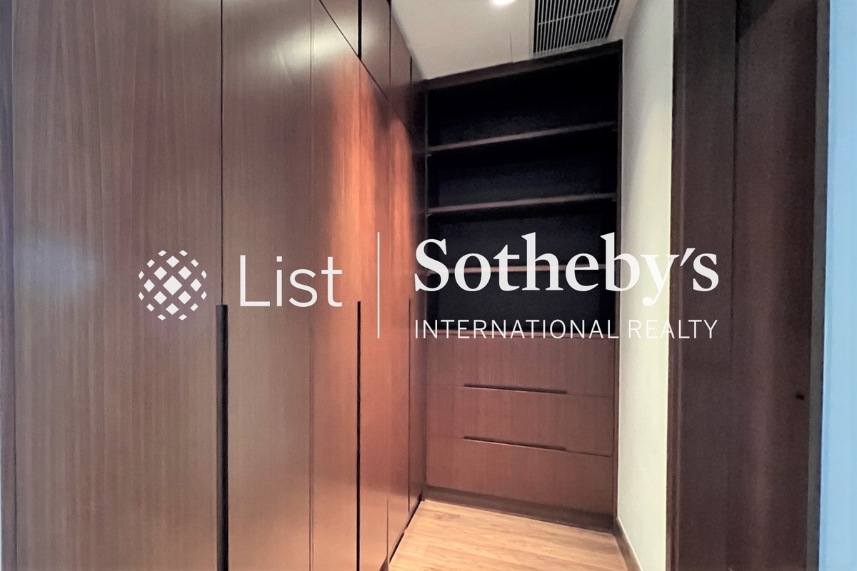 30 Hang Hau Wing Lung Road 坑口永隆路30號 | Walk-in Closet in Second Ensuite Bedroom 