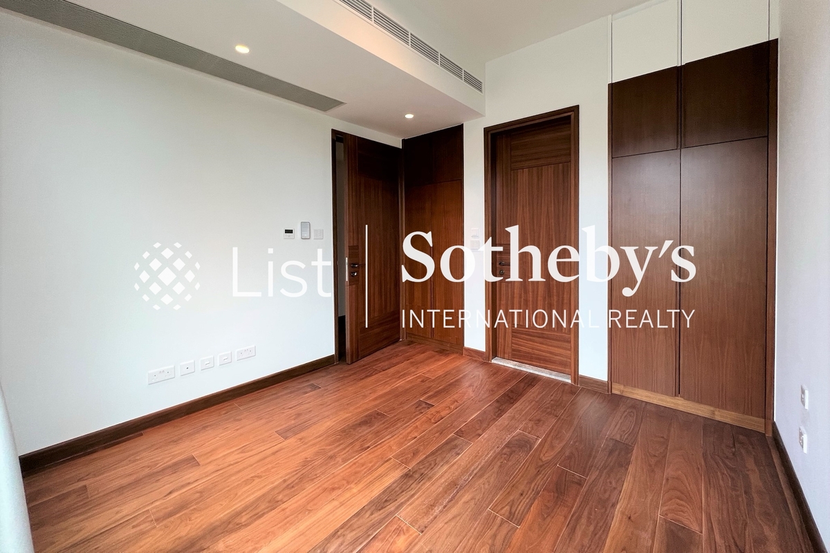 30 Hang Hau Wing Lung Road 坑口永隆路30號 | Third En-suite Bedroom