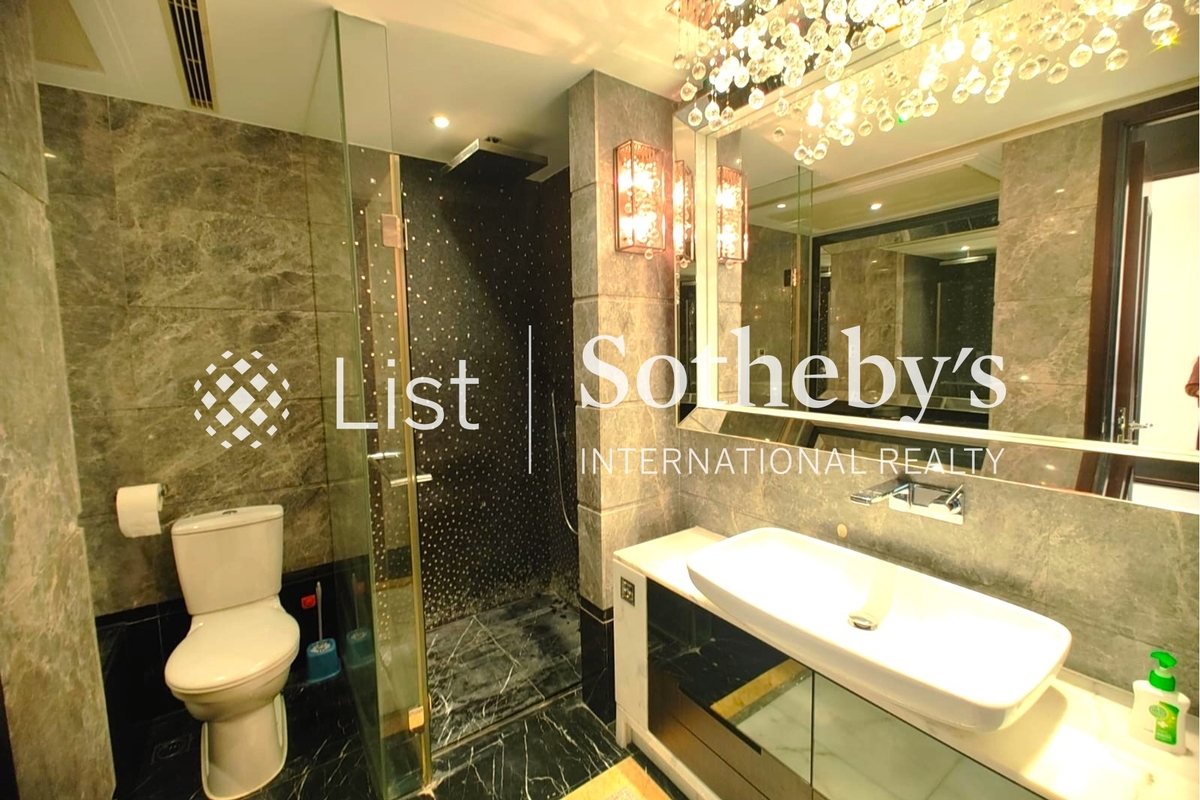 Celestial Heights Phase 1 半山壹號第一期 | Master Bathroom