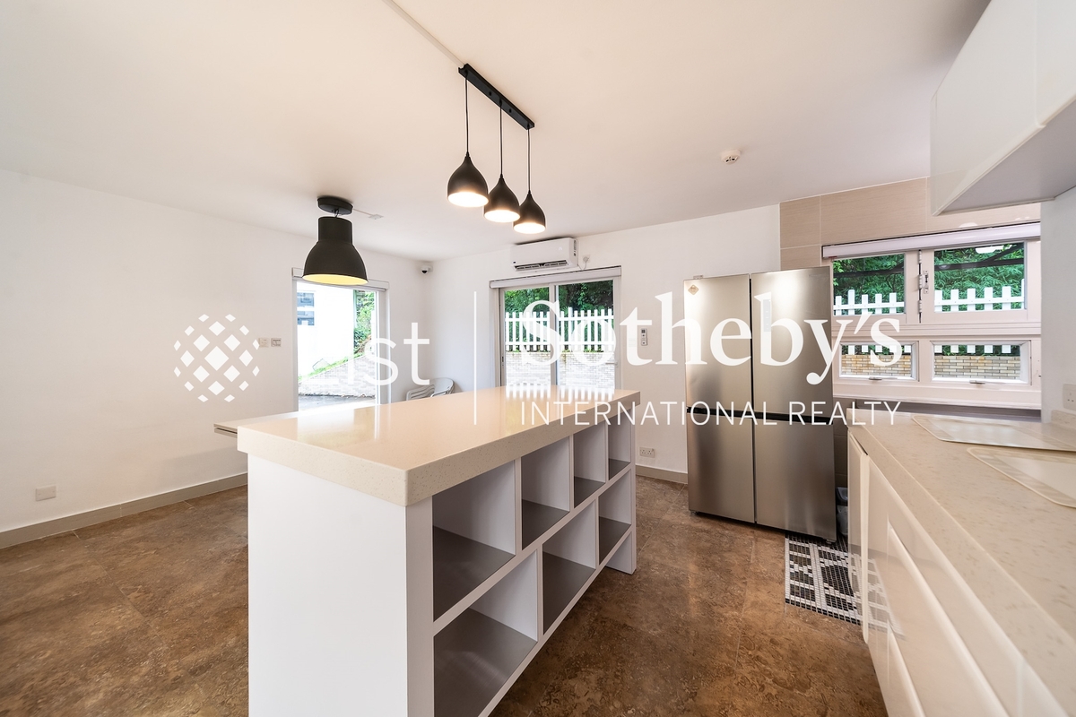 Pak Kong Au 北港坳 | Dining Room