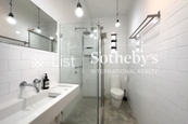 Ping On Mansion 平安大廈 | Guest Bathroom