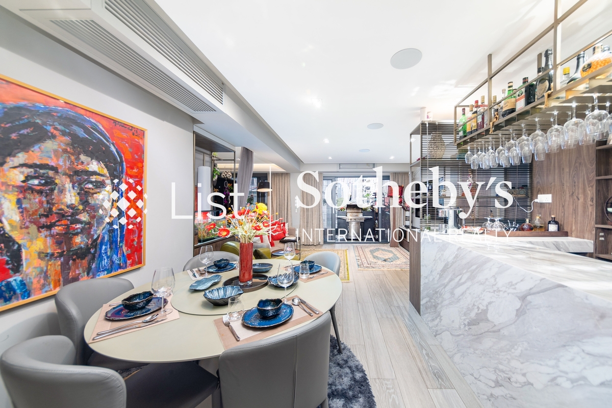 Fairview Mansion 華爾大廈 | Living and Dining Room