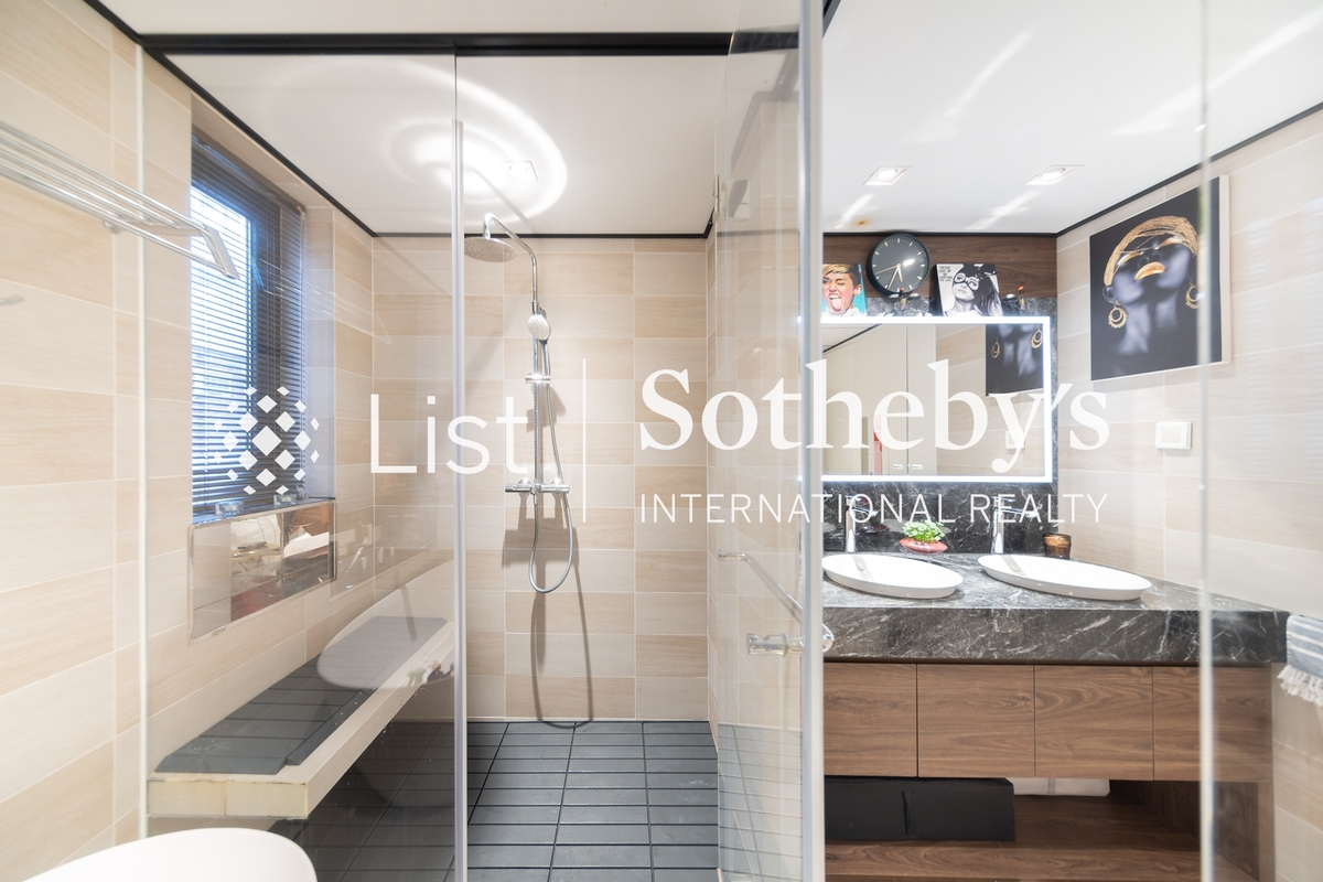 Fairview Mansion 華爾大廈 | Master Bathroom