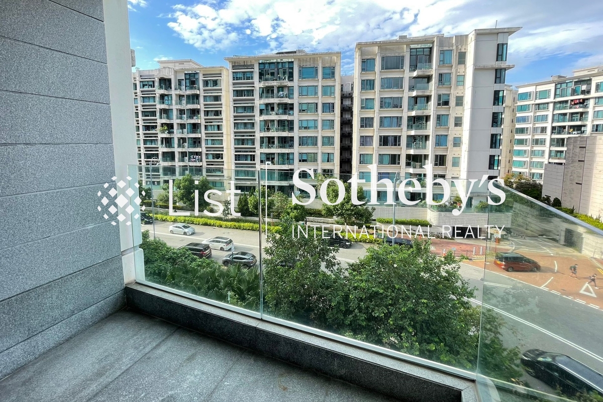 Providence Bay Phase 2 Providence Peak 天賦海灣 2期 溋玥 | Balcony off Living and Dining Room