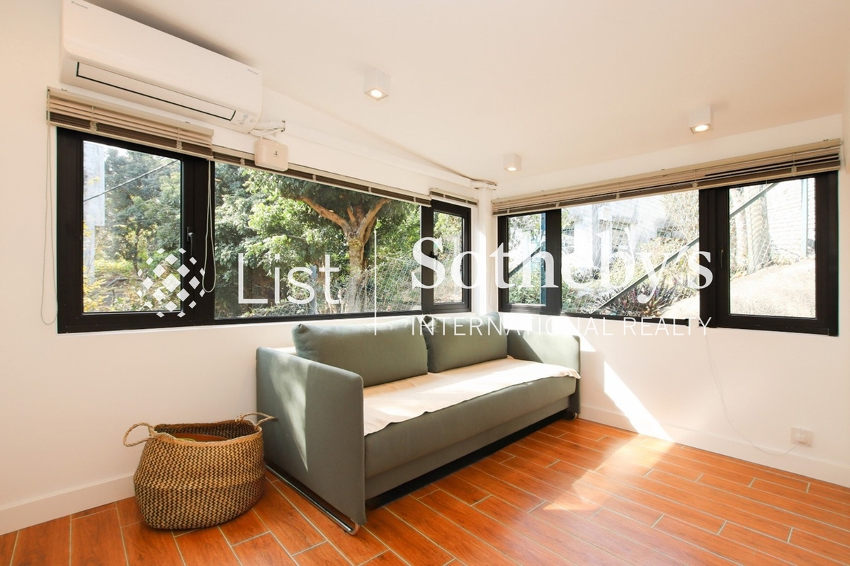 Fu Kong Shan Road 富崗山路 | Third Bedroom