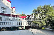 Luso Apartments 和域台 | View from Living and Dining Room