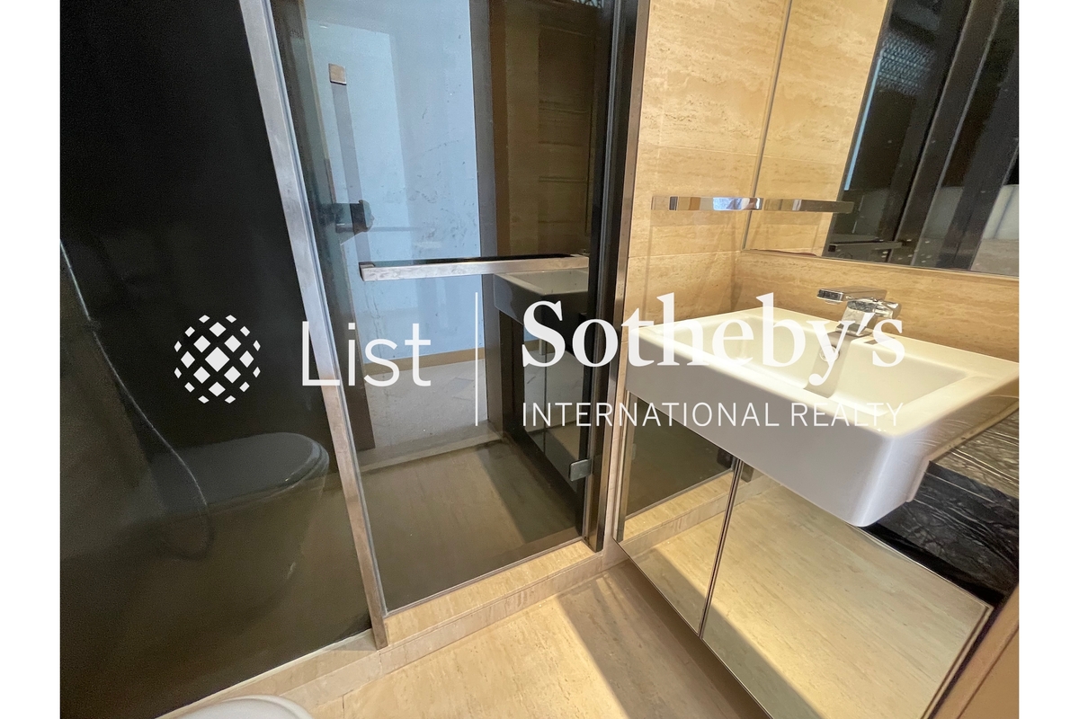 Valais I 天巒1期 | Second ensuite bathroom