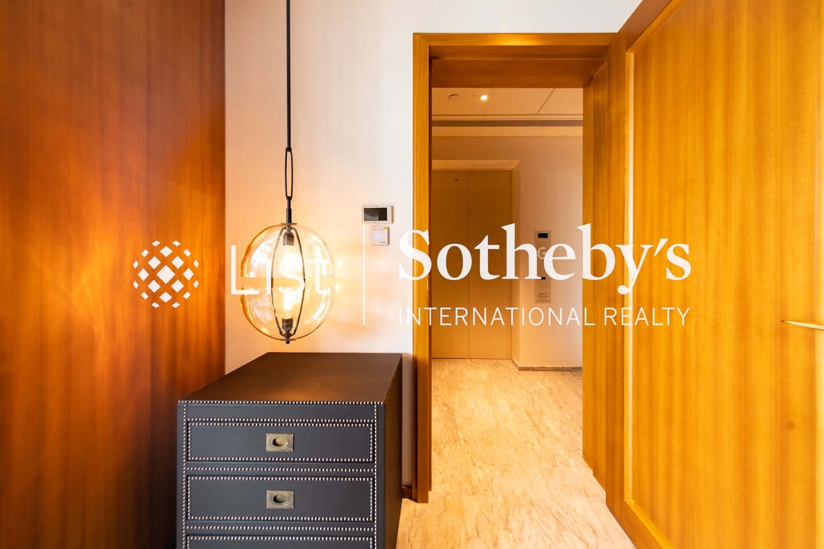 Pulsa 淺水灣108 | Built-in Wardrobe in Master Bedroom 