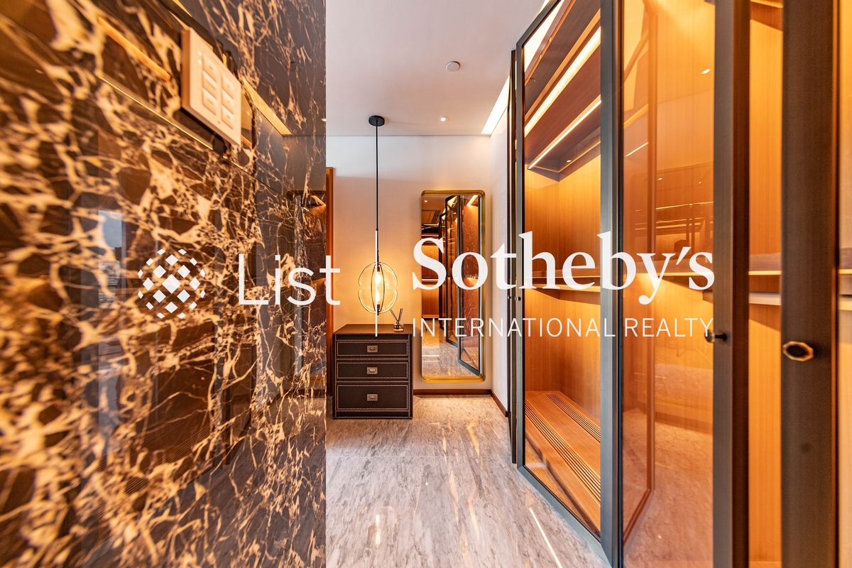 Pulsa 淺水灣108 | Built-in Wardrobe in Master Bedroom 