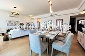 Hong Kong Gold Coast 香港黃金海岸 | Living and Dining Room