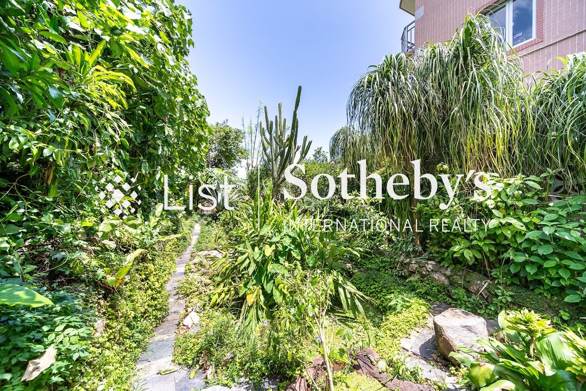 Hoi Ha 海下 | Private Garden off Dining Room