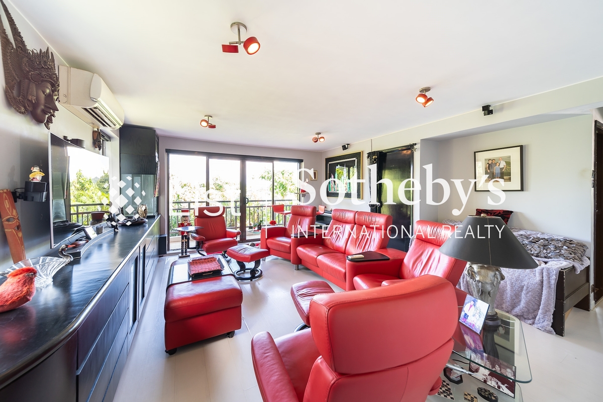 Hoi Ha 海下 | Living Room