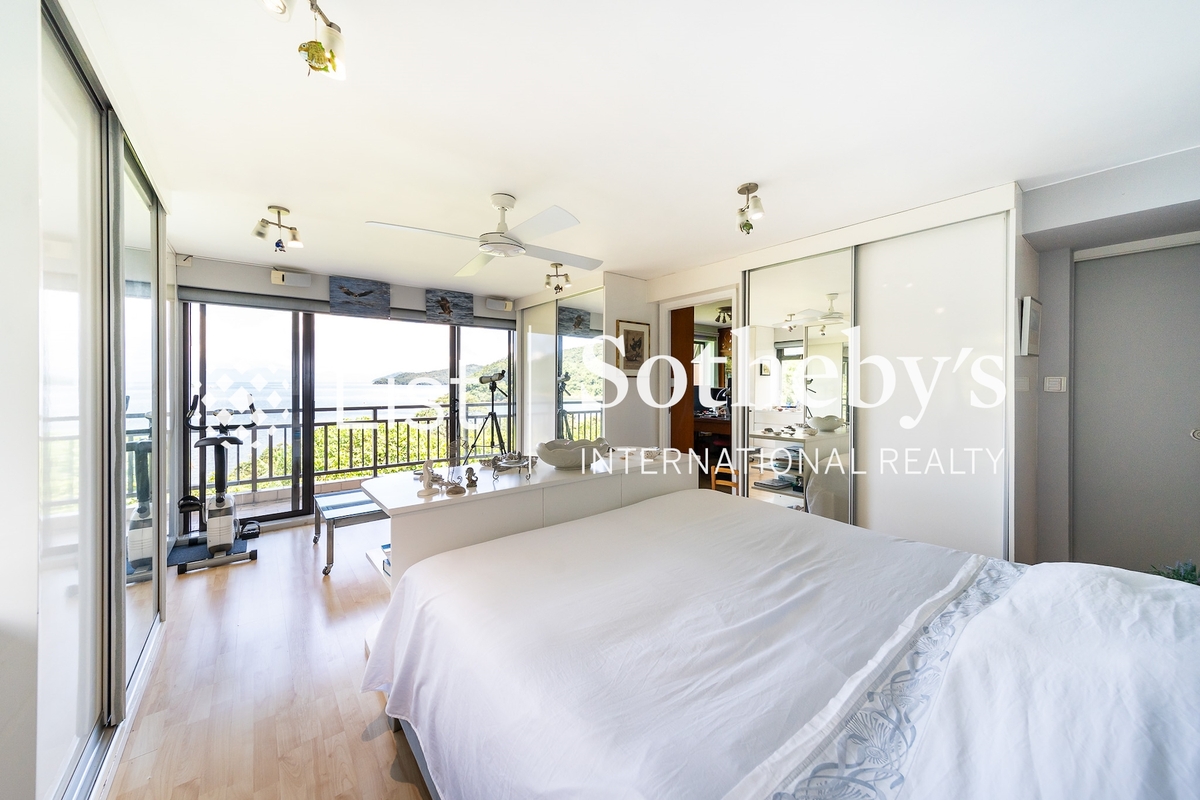 Hoi Ha 海下 | Master Bedroom