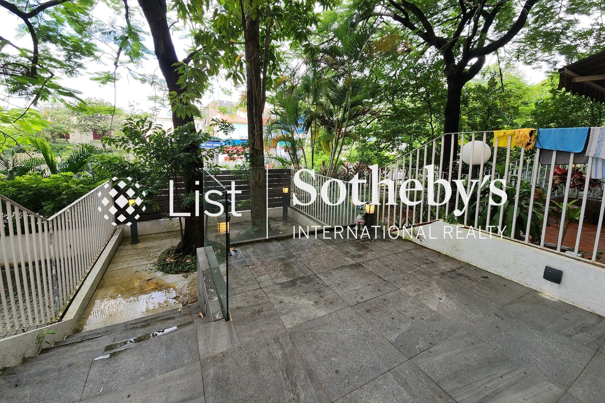 Sunderland Estate 新德園 | Private Garden off Dining Room