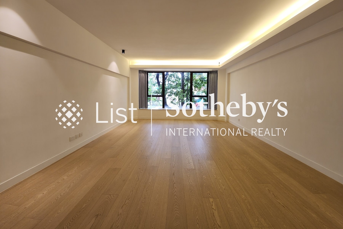 Sunderland Estate 新德園 | Third En-suite Bedroom