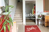 Green Villas 嘉翠苑 | Internal Staircase