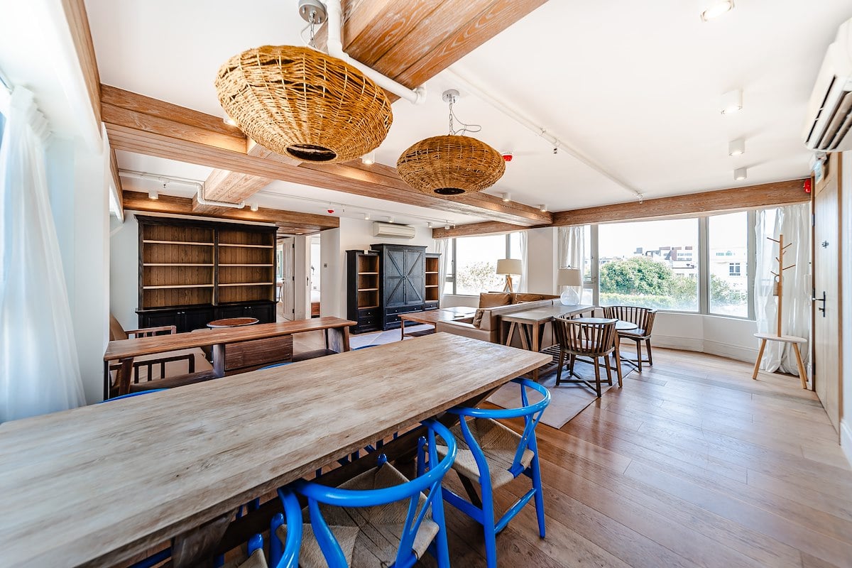 Sai Kung Serviced Apartment Sai Kung Serviced Apartment | Living and Dining Room