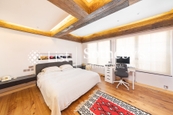 Tung Street 东街 | Third En-suite Bedroom