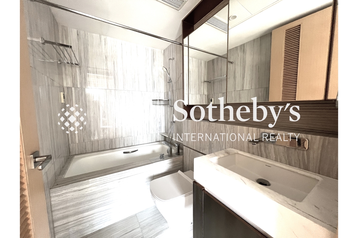 The Visionary 昇薈 | Second En-suite Bathroom