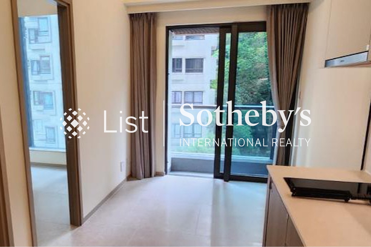 Kennedy 38 Kennedy 38 |  Living and Dining Room