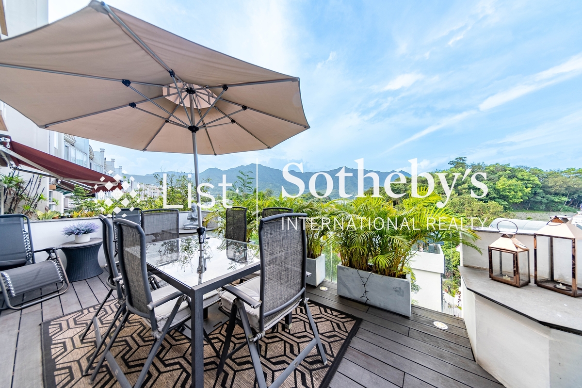 The Beverly Hills 比華利山別墅 | Private Terrace off Living and Dining Room