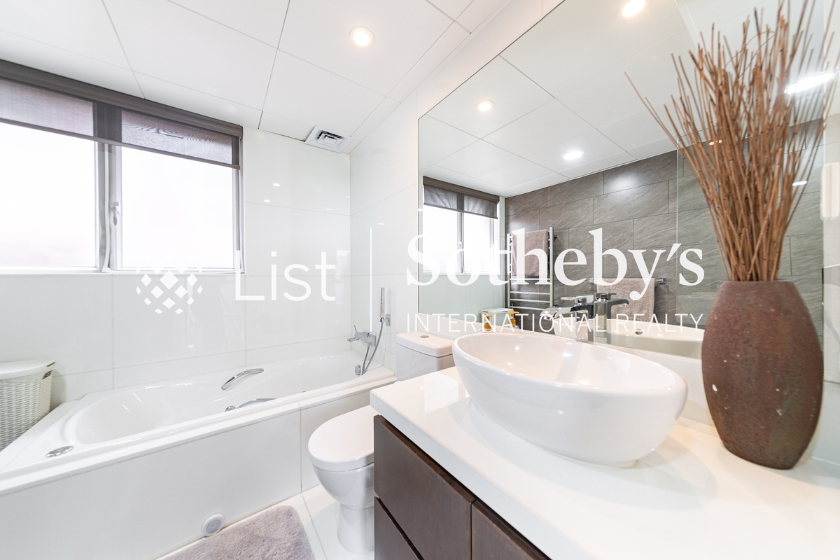 The Beverly Hills 比華利山別墅 | Master Bathroom