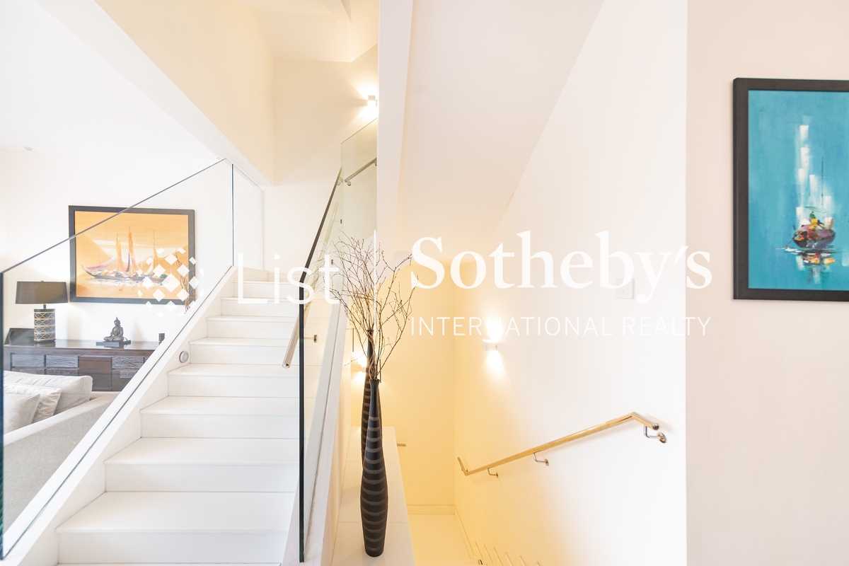 The Beverly Hills 比華利山別墅 | Internal Staircase