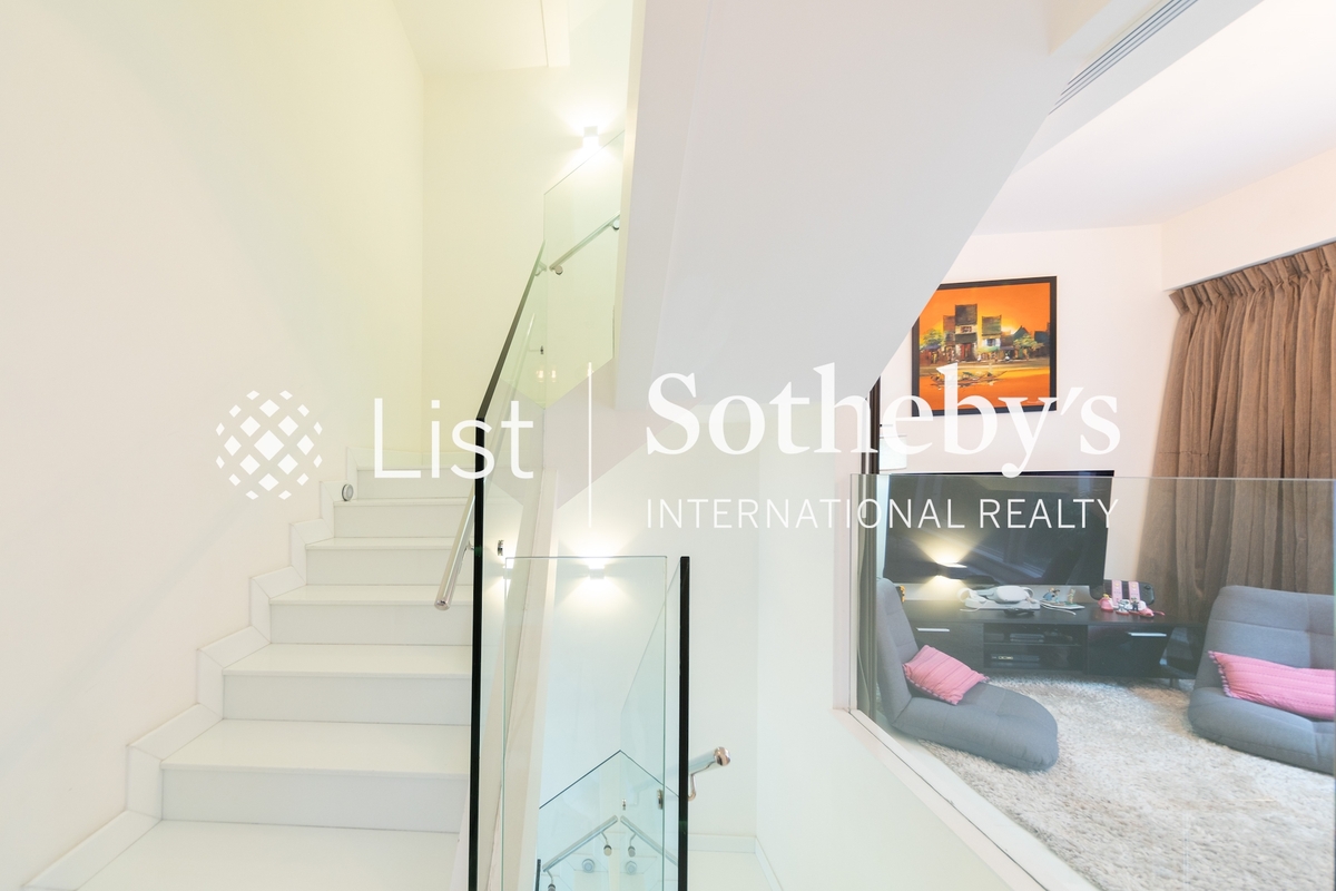 The Beverly Hills 比華利山別墅 | Internal Staircase