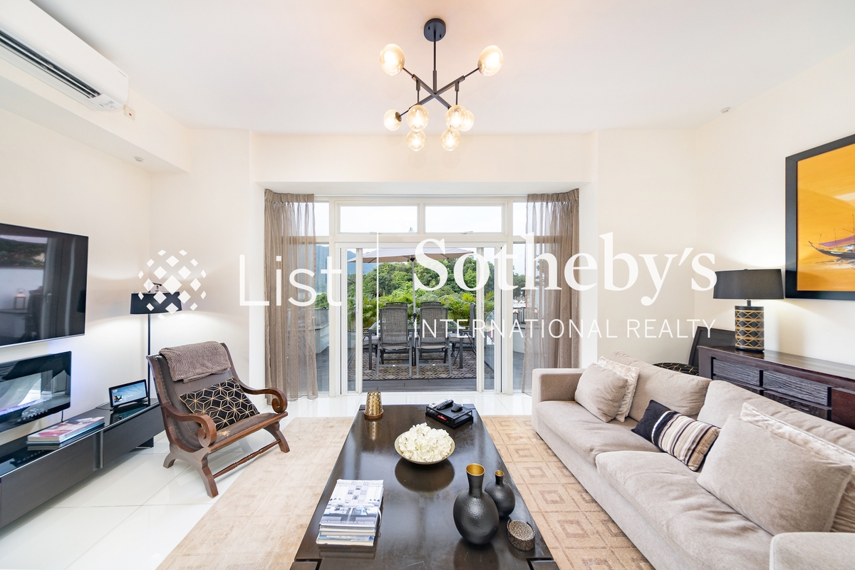 The Beverly Hills 比華利山別墅 | Living and Dining Room