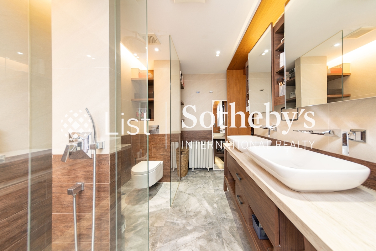 Marina Cove 匡湖居 | Master Bathroom