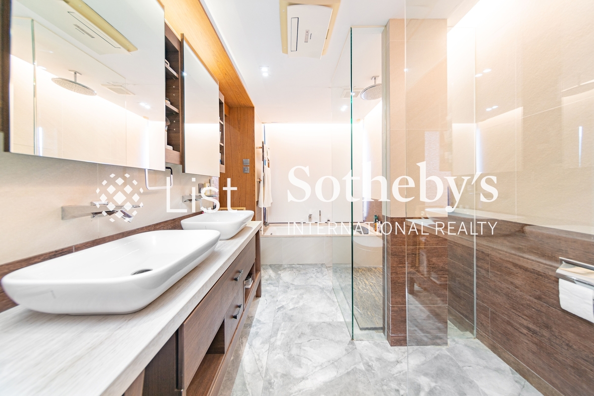 Marina Cove 匡湖居 | Master Bathroom