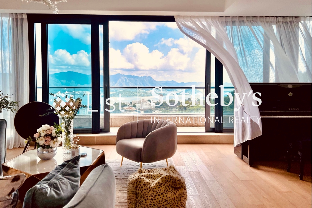 La Vetta 澐灃 | Balcony off Living Room