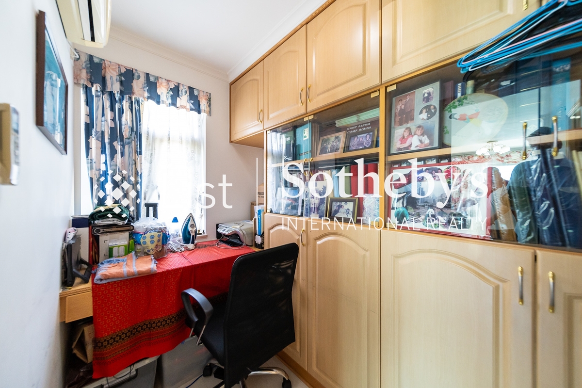 Nam Shan 南山 | Study Room