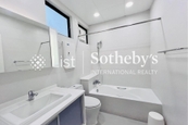 Discovery Bay Phase 1 - Beach Village Seahorse Lane 愉景湾 1期 碧涛海马径 | Master Bathroom
