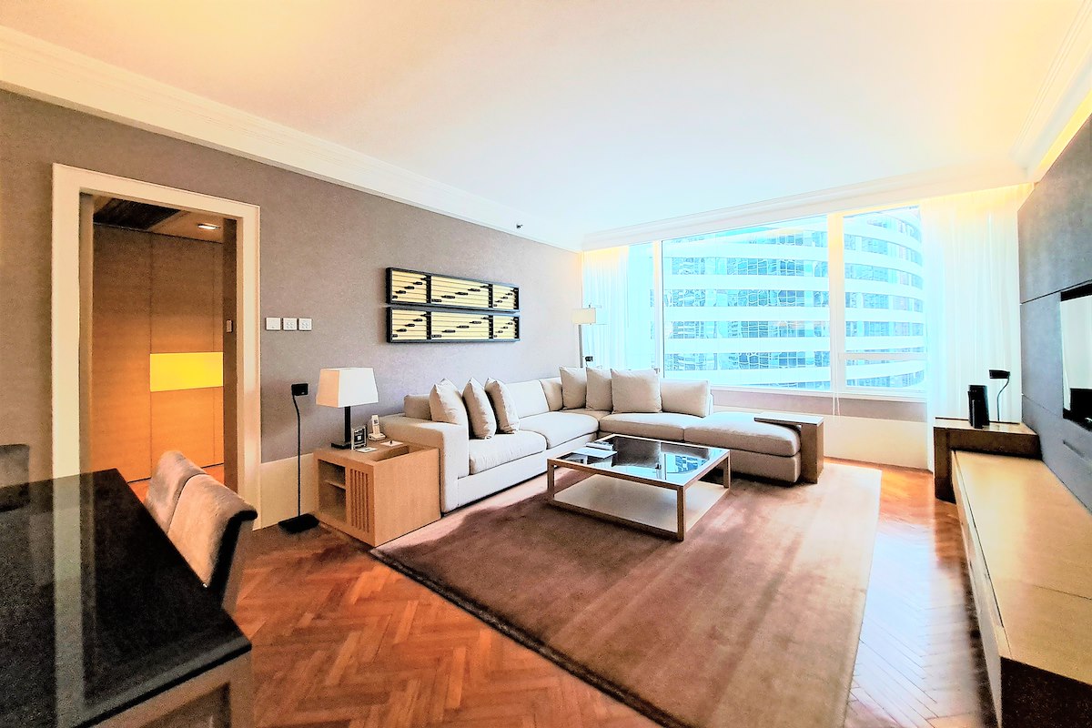 Pacific Place Apartment 太古广场服务式公寓 | Living and Dining Room