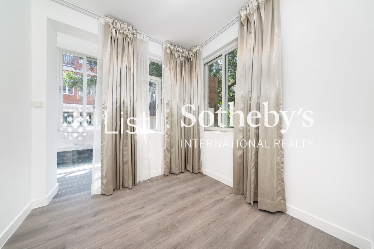 Chun Fai Yuen 春晖园 | Second Bedroom