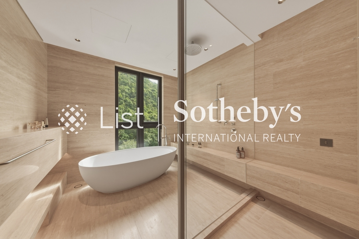High Peak 寶峰 | Master Bathroom