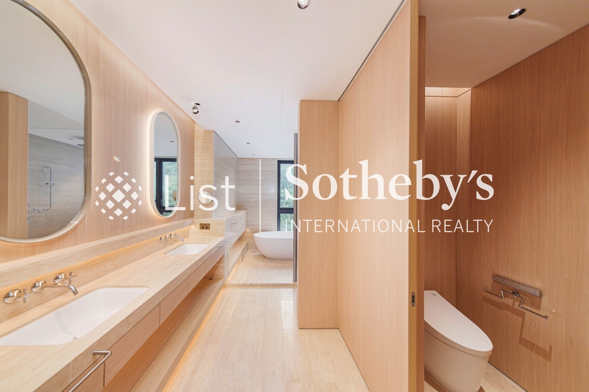 High Peak 寶峰 | Master Bathroom